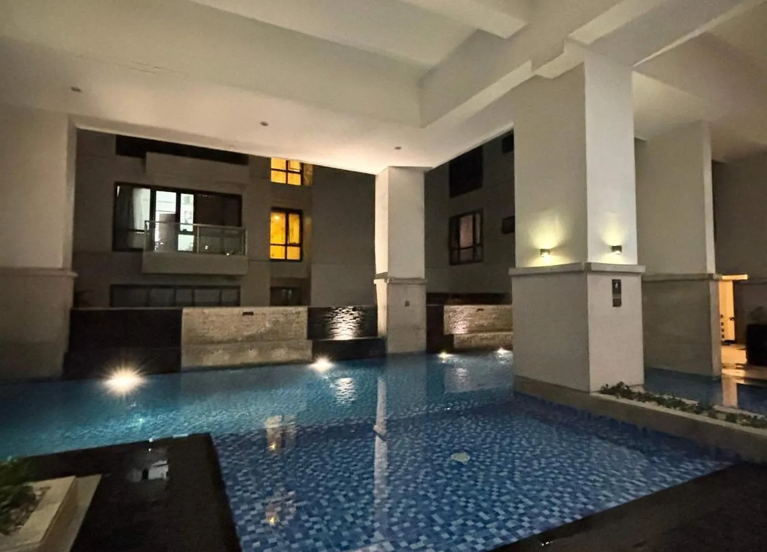 Greenbelt Hamilton Tower 1 - By Es Elite Suites Makati City